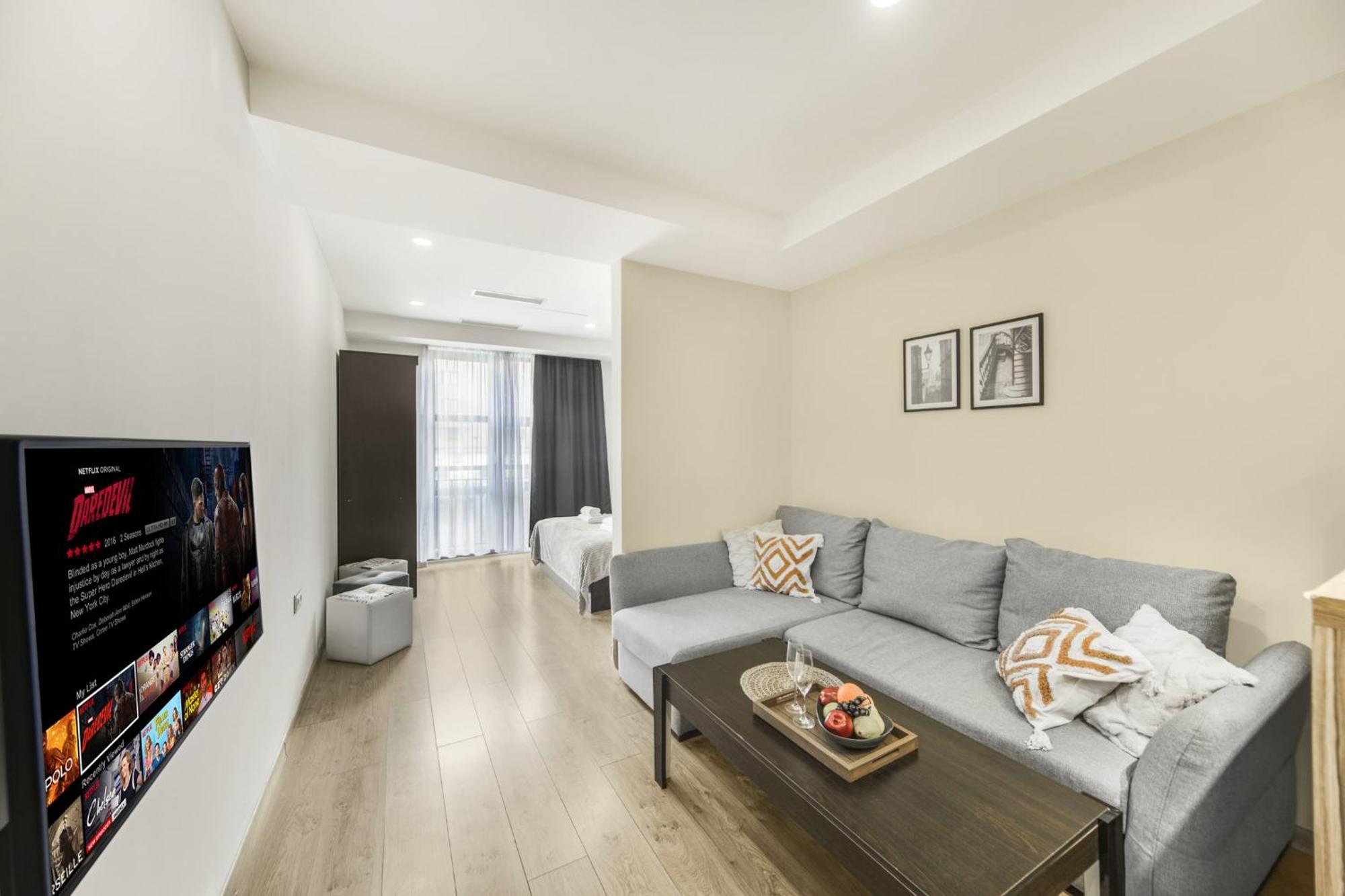 Fantastic Apartments Near Republic Square, Perfect Location, Mystreet Company Yerevan Exterior photo